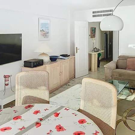 Appartement Situation Et Vue Exceptionnelles 338l Roll *